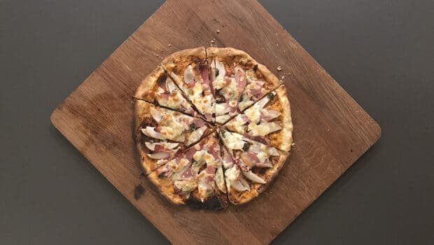 Easy no-knead overnight sourdough pizza bases
