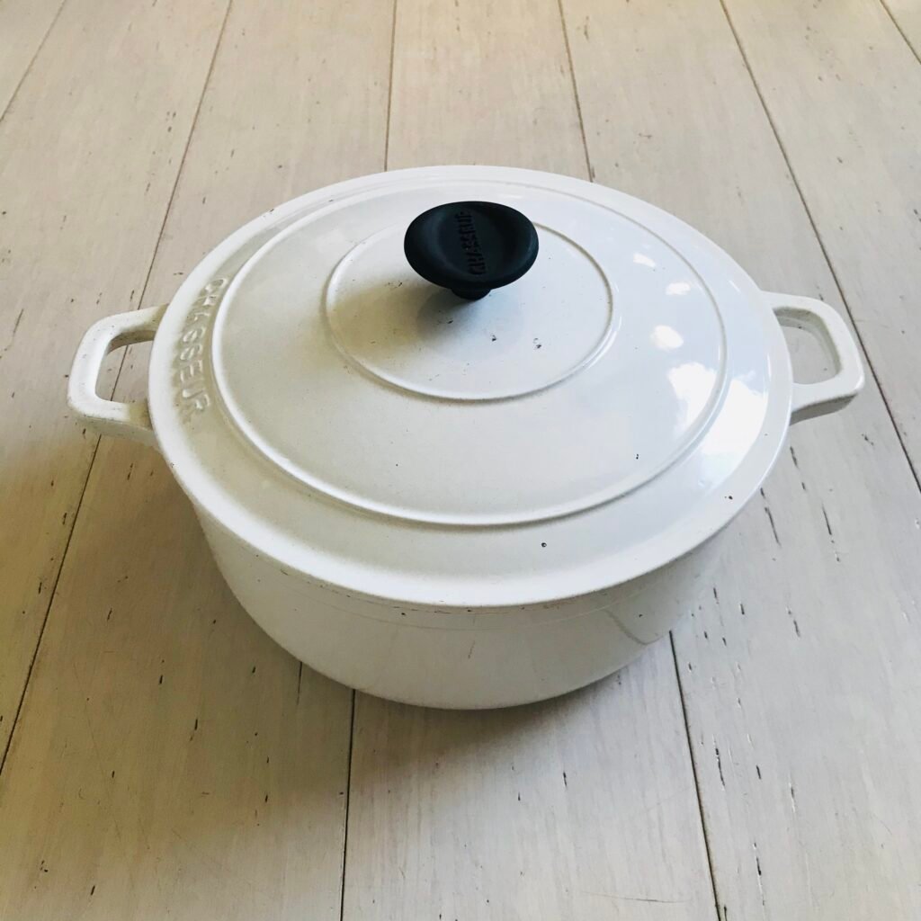 Chasseur vs Le Creuset French Ovens: What's the Difference?